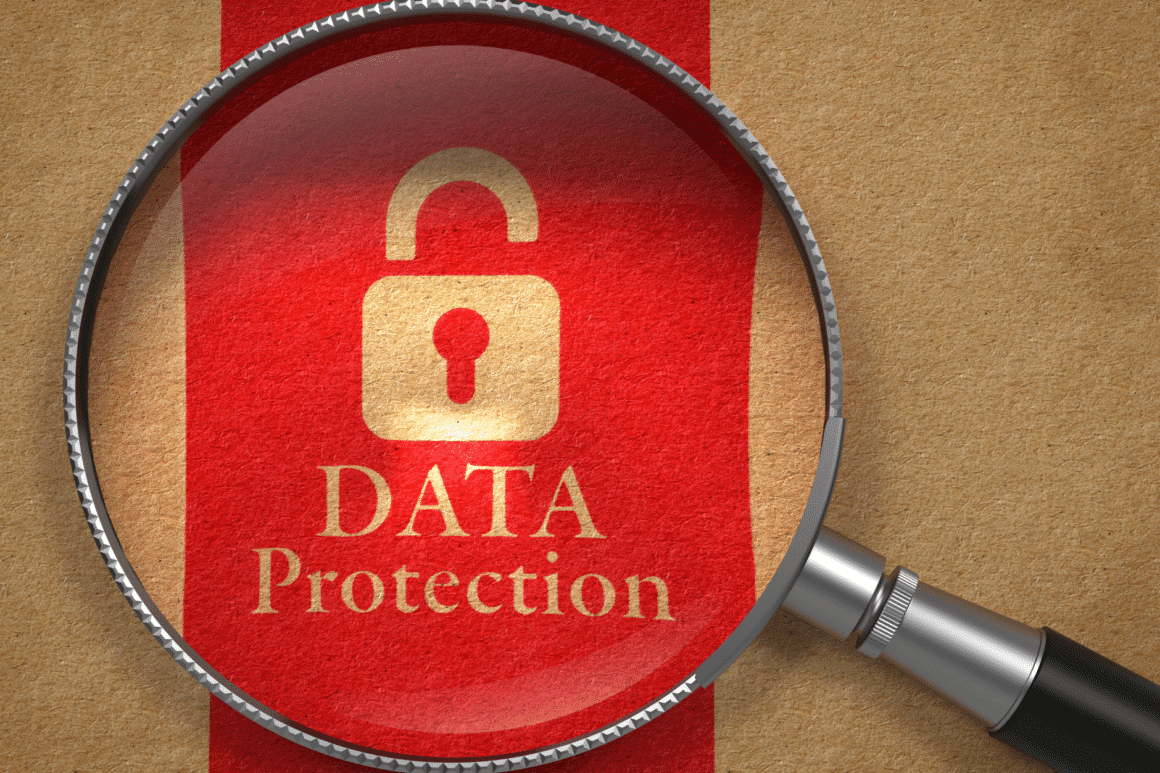 Loupe au-dessus d'un texte Data Protection