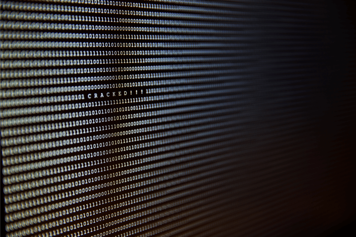 La mention craqué au milieu de ligne de suite de 0 et 1 informatique