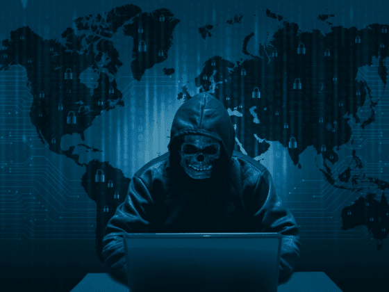 Un hacker avec une tête de mort