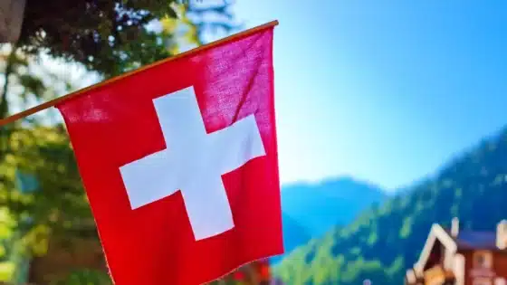 Un drapeau suisse