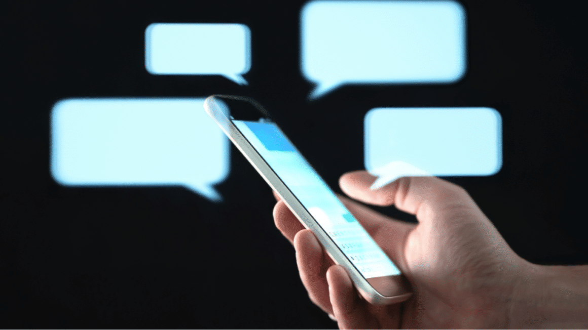 Un echange de messages instantannes sur un mobile