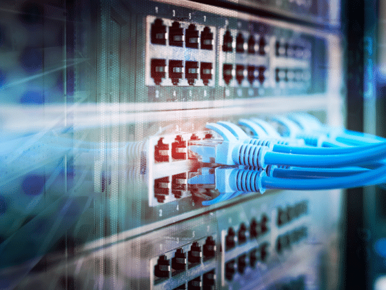 Un panneau de connexion pour les telecommunications