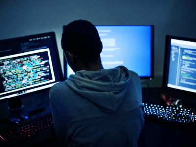 Opération mondiale de cybersécurité : Paris lance une offensive contre un logiciel espion avant les JO 2024