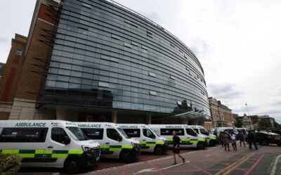 Des hôpitaux londoniens doivent annuler des opérations à cause d'une cyberattaque