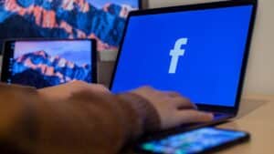 Un chercheur remporte une récompense importante pour avoir découvert un bug de Facebook capable de déverrouiller les portes de ses systèmes internes