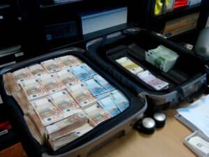 2,7 millions d'euros saisis dans le cadre d'une opération européenne contre le blanchiment d'argent et le trafic de liquidités