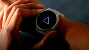 Les montres GPS Garmin se bloquent et sont bloquées dans une boucle de redémarrage triangulaire
