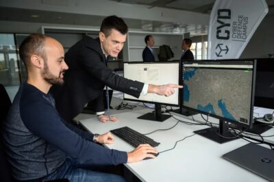 Armasuisse vient draguer sur le campus de l'EPFL