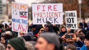 « La plus grande violation de données de l’histoire des États-Unis » : trois autres poursuites judiciaires tentent de stopper DOGE