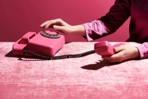 Une meilleure protection pour les domaines et numéros de téléphone suisses