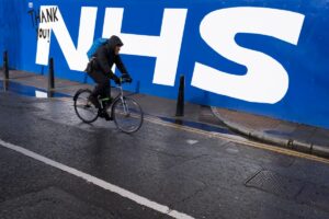 Le géant britannique de la santé HCRG confirme un piratage après qu'un gang de ransomware a affirmé avoir volé des données sensibles
