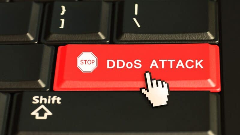 Une attaque DDoS depuis un clavier
