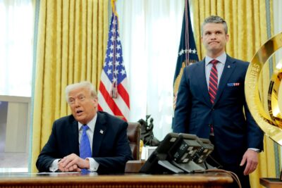 Le secrétaire à la Défense de Trump a accidentellement envoyé par SMS des plans de guerre au Yémen au rédacteur en chef de The Atlantic