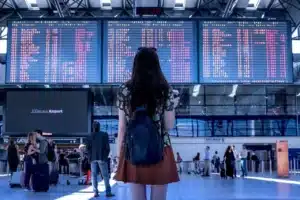 Une cyberattaque frappe les aéroports malaisiens ; le Premier ministre Anwar rejette une rançon de 10 millions de dollars