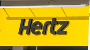 Hertz confirme que les informations des clients et les permis de conduire ont été volés lors d'une violation de données