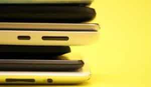 L'UE confirme avoir distribué des « téléphones jetables » à de hauts fonctionnaires, mais nie toute pratique provoquée par Trump