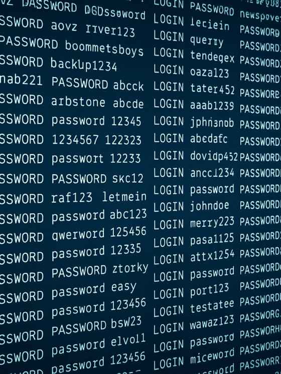 Une longue liste de login et mots de passe qui ont fuité