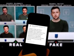 Des responsables du gouvernement américain ciblés par des SMS et des messages vocaux deepfake générés par l'IA se faisant passer pour de hauts responsables américains
