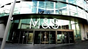 Marks & Spencer risque une perte de 402 millions de dollars de bénéfices après une cyberattaque