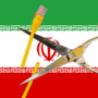 Une paire de ciseaux coupant un câble Ethernet jaune sur fond du drapeau iranien, symbolisant la coupure d’Internet décidée par l’Iran face à des cyberattaques.