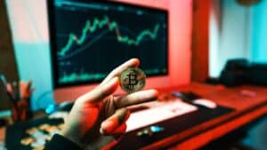 Les États-Unis récupèrent 225 millions de dollars de crypto-monnaies volées lors d'escroqueries à l'investissement