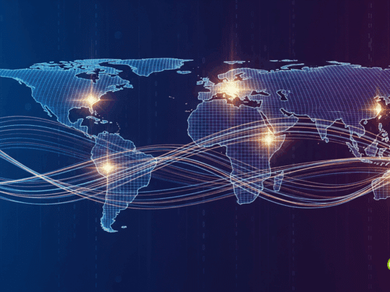 Carte du monde stylisée illustrant la cybersécurité et l'attribution des menaces. Des flux de données lumineux parcourent le globe, connectant plusieurs points chauds pour représenter l'identification des acteurs malveillants sur le réseau mondial. Le design est moderne, dans des teintes de bleu, violet et or.
