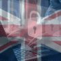 Superposition du drapeau britannique, d’icônes de cadenas et d’un utilisateur tapant sur un ordinateur portable, symbolisant les enjeux de cybersécurité et de protection des données au Royaume-Uni.