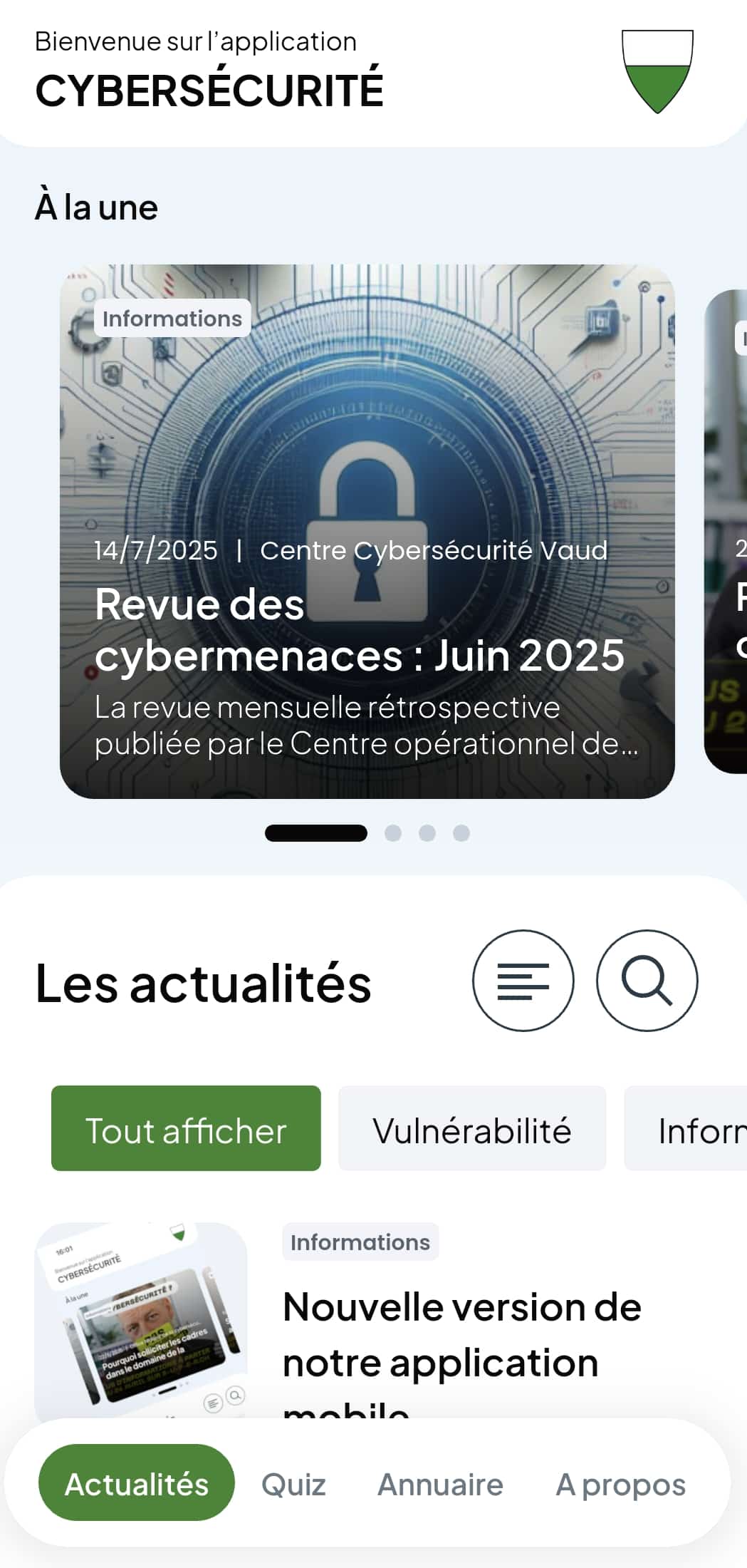 Capture d’écran de l’application Cybersécurité de l’État de Vaud affichant en une un article intitulé « Revue des cybermenaces : Juin 2025 » avec une illustration d’un cadenas blanc au centre d’un circuit électronique bleu, et un aperçu de la section « Les actualités » avec filtres et recherche.