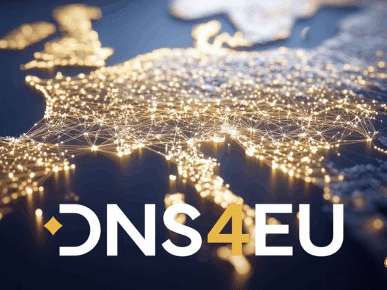 Carte stylisée de l’Europe illuminée par un réseau de points interconnectés, illustrant l’infrastructure numérique du projet DNS4EU, une initiative européenne pour un service DNS sécurisé et souverain.