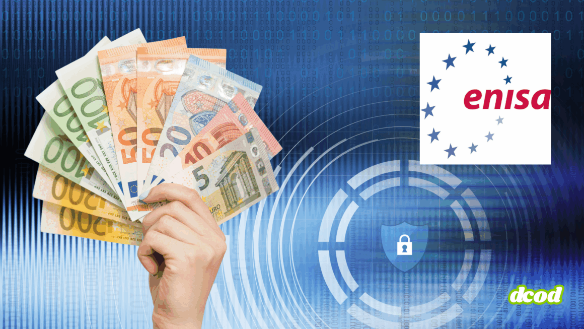 Main tenant des billets en euros devant un fond numérique avec le logo de l’ENISA (Agence de l’Union européenne pour la cybersécurité), symbolisant le financement européen pour renforcer la cybersécurité.