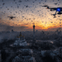 Vue hyper-réaliste d'une formation de drones au-dessus d'un paysage urbain de Kyiv, capturée au crépuscule.