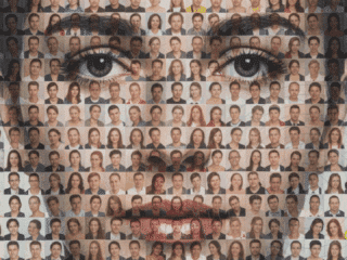 Mosaïque composée de nombreuses photos de visages formant le portrait d’un visage unique, illustrant la génération d’images par intelligence artificielle et la question de l’identité numérique.