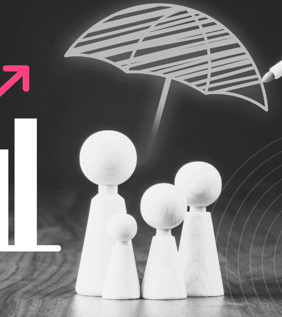 Figurines représentant une famille protégée par un parapluie dessiné, avec un graphique en forte hausse symbolisant l’augmentation des indemnisations.