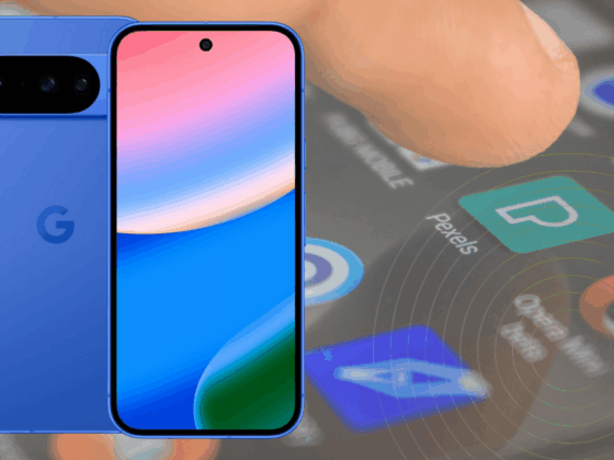 Smartphone Google Pixel 10 en coloris bleu vu de face et de dos, affiché devant un écran de téléphone avec des applications, illustrant l’utilisation tactile et l’interface Android.