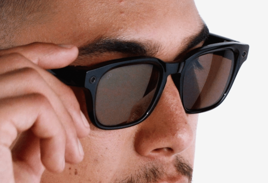 Les lunettes de Meta désactiveront la caméra si vous touchez à la lumière de confidentialité.