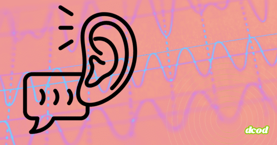 Une oreille stylisée au-dessus d’une bulle de dialogue, placée sur un fond de courbes audio symbolisant l’exposition des métadonnées.