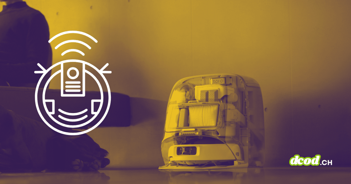 Illustration aux tons jaunes montrant un aspirateur robot DJI Romo dans sa station de charge translucide, accompagnée d'un pictogramme blanc de robot connecté émettant des ondes. Logo DCOD.ch présent en bas à droite.
