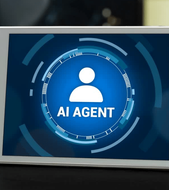 Illustration d'un AI Agent sur une tablette avec le logo de dcod.ch. Visuel traitant des vulnérabilités de données personnelles via les agents intelligents Moltbot et OpenClaw.