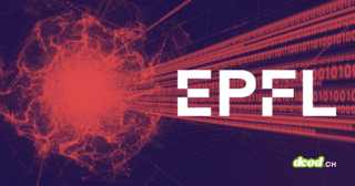 Illustration conceptuelle sur l'informatique quantique montrant le logo de l'EPFL en blanc sur un fond technologique rouge et violet, avec des flux de données binaires et une structure atomique stylisée.