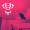 Illustration d'un routeur piraté avec logo de crâne et Wi-Fi pour le dossier SocksEscort.