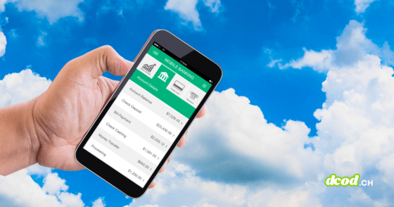 Une main tenant un smartphone affichant une application de "Mobile Banking" sur un fond de ciel bleu nuageux, illustrant comment les téléphones cloud contournent la sécurité des banques.
