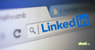 Logo LinkedIn sur un navigateur web illustrant l'article de DCOD : LinkedIn scanne secrètement plus de 6 000 extensions pour surveiller ses membres.