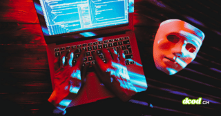 Illustration de cybersécurité montrant un hacker tapant sur un ordinateur portable avec un masque blanc symbolisant l'anonymat, illustrant comment les arnaques dopées à l'IA permettent au crime de changer d'échelle à travers le code informatique et les fraudes numériques.