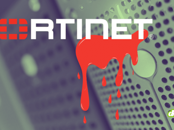 Logo de Fortinet marqué d'une coulée de liquide rouge symbolisant la fuite de données FortiBleed et la compromission de pare-feu, sur fond de serveurs réseau flous.