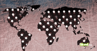 Illustration du média DCOD montrant une carte du monde stylisée découpée dans une surface métallique rouge et usée. Les continents laissent apparaître des dizaines d'ampoules électriques allumées, symbolisant les nœuds d'un réseau technologique mondial. Le logo dcod.ch figure dans le coin inférieur droit.