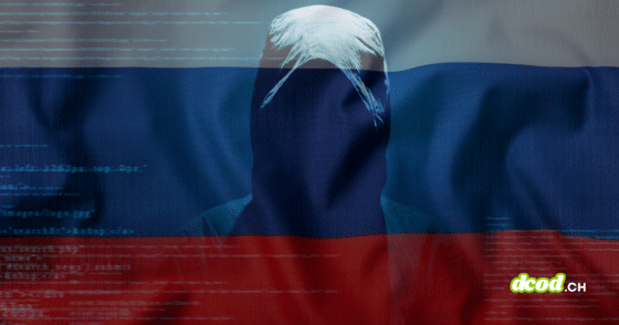 Illustration symbolisant le cyberespionnage russe et la réplique par des sanctions de l'Europe : une silhouette sombre de hacker encapuchonné se superpose en transparence sur le drapeau de la Russie, avec des lignes de code informatique affichées à l'écran et le logo dcod.ch en bas à droite.