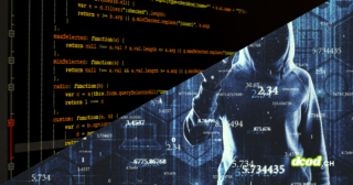 Illustration de dcod.ch pour l'article "Le premier ransomware autonome piloté par une IA passe à l'action". Le visuel présente un écran divisé en diagonale avec des lignes de code informatique à gauche et un pirate informatique encapuchonné au milieu de données numériques à droite, symbolisant l'attaque de l'agent JadePuffer