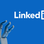 Main robotique blanche levée sur un fond bleu à côté du logo officiel de LinkedIn.