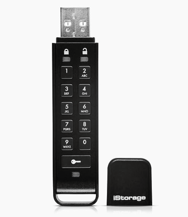 Contrôles aux frontières : comment sécuriser ses données 10 iStorage datAshur Personal2 8 GB - Clé USB sécurisée - Protégé par mot de passe